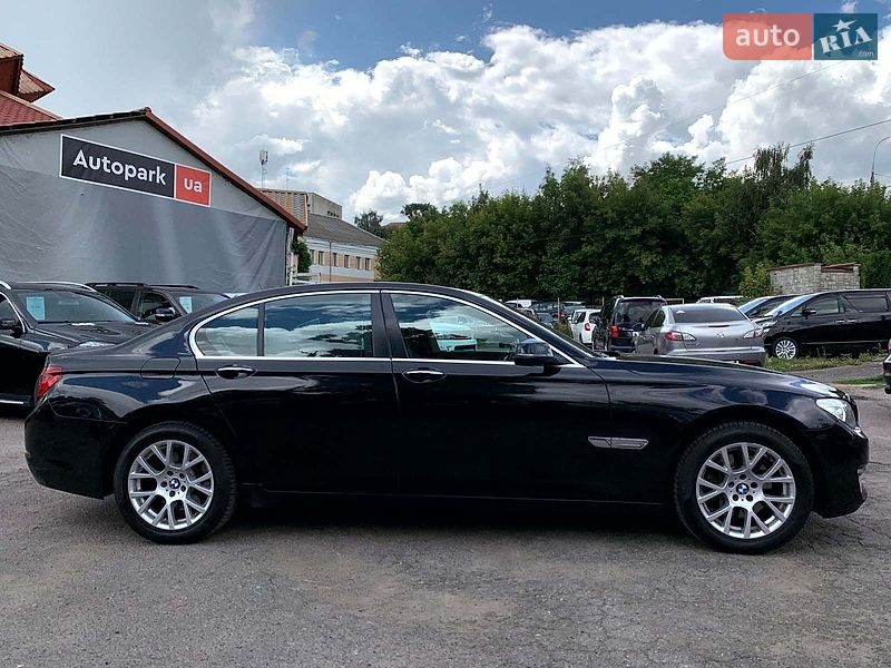 Фото BMW 7 Series з оголошення AUTO.RIA