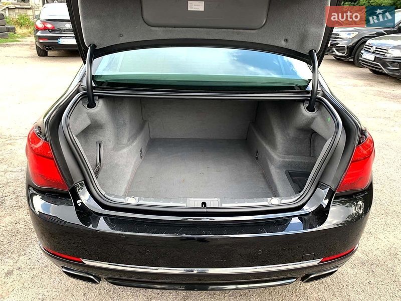 Фото BMW 7 Series з оголошення AUTO.RIA
