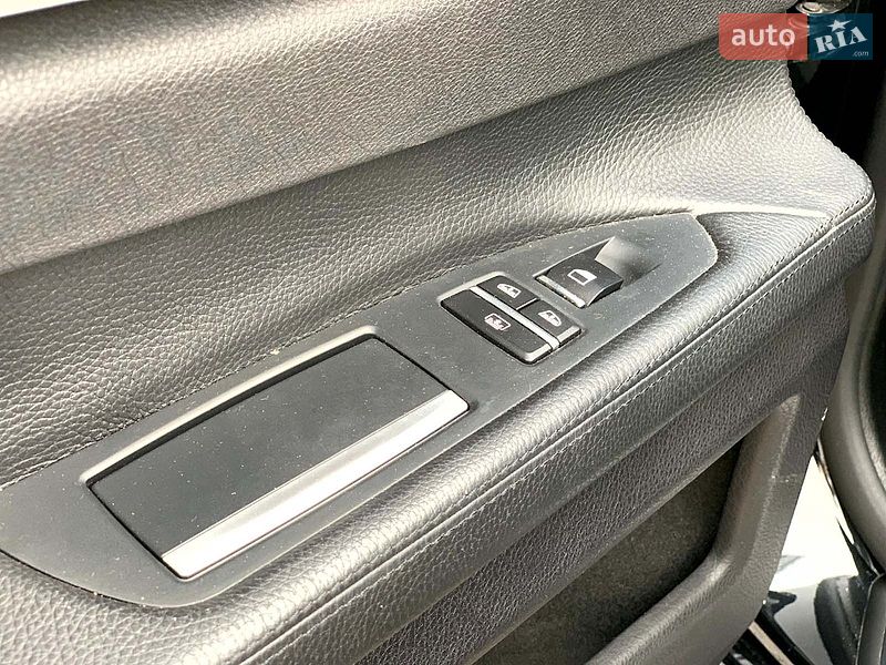 Фото BMW 7 Series з оголошення AUTO.RIA