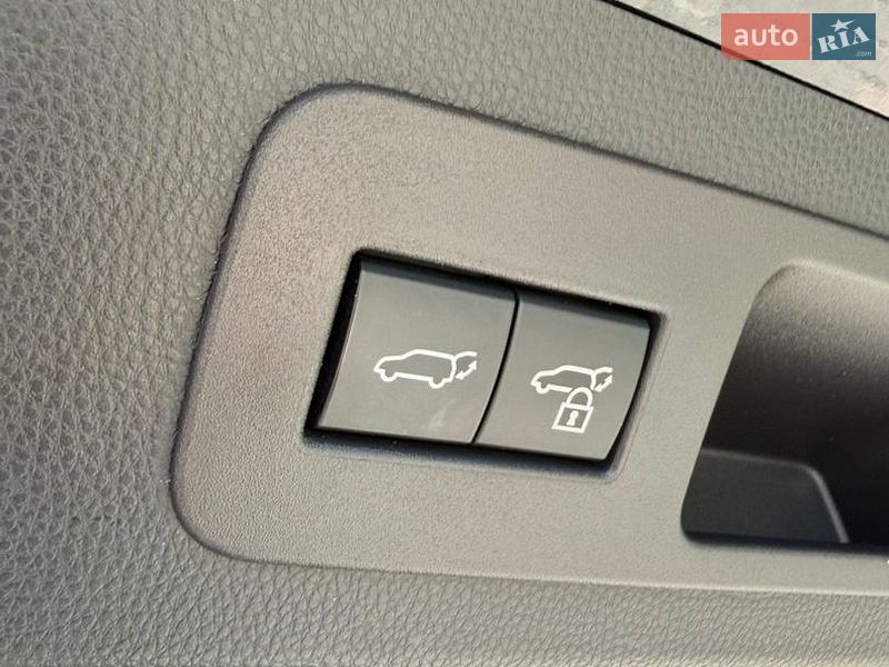 Фото Toyota Land Cruiser з оголошення AUTO.RIA