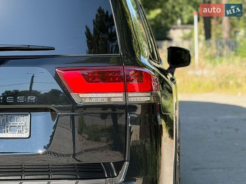 Фото Toyota Land Cruiser з оголошення AUTO.RIA