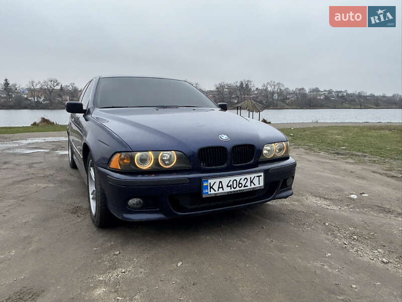 Фото BMW 5 Series з оголошення AUTO.RIA