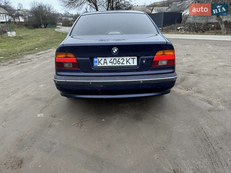 Фото BMW 5 Series з оголошення AUTO.RIA