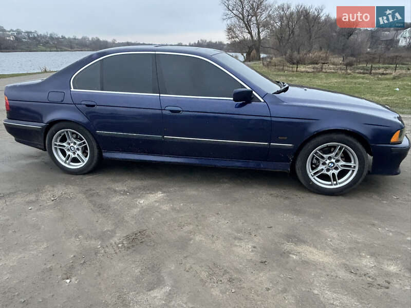 Фото BMW 5 Series з оголошення AUTO.RIA