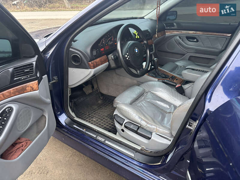 Фото BMW 5 Series з оголошення AUTO.RIA