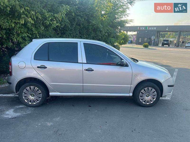 Фото Skoda Fabia з оголошення AUTO.RIA