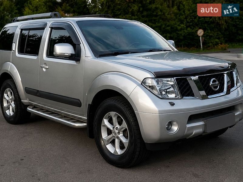 Фото Nissan Pathfinder з оголошення AUTO.RIA