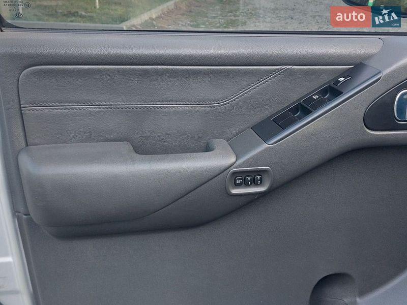Фото Nissan Pathfinder з оголошення AUTO.RIA