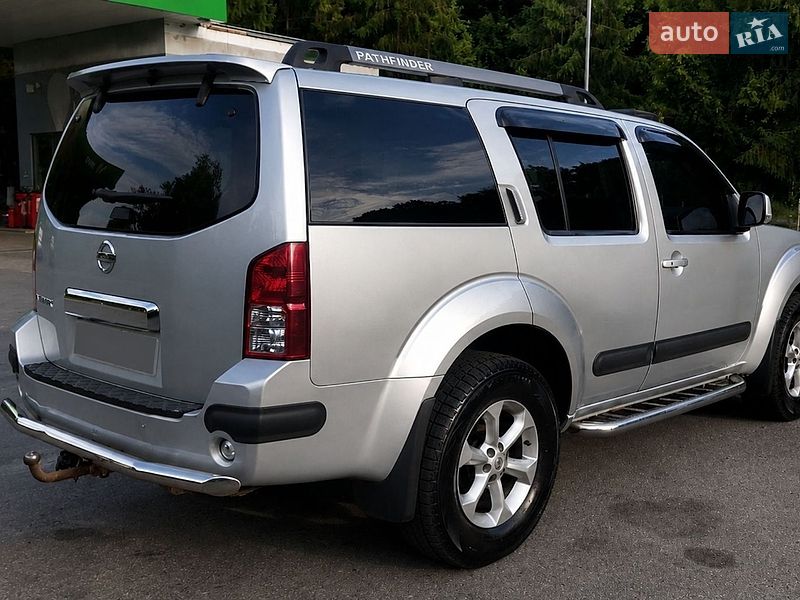 Фото Nissan Pathfinder з оголошення AUTO.RIA