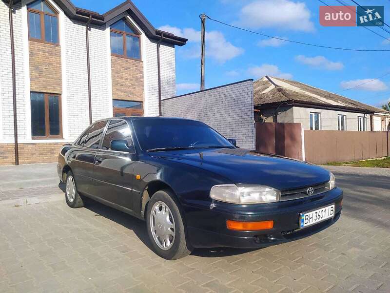Фото Toyota Camry з оголошення AUTO.RIA