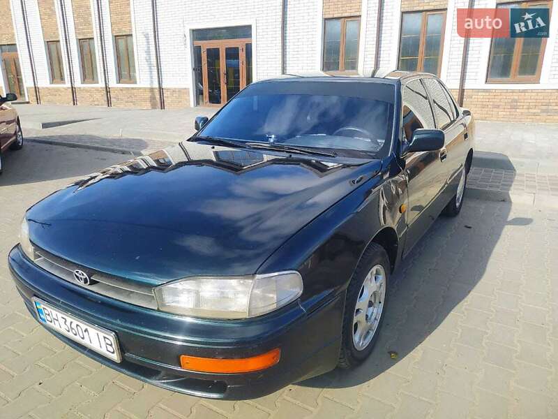 Фото Toyota Camry з оголошення AUTO.RIA