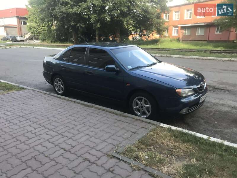 Фото Nissan Primera з оголошення AUTO.RIA