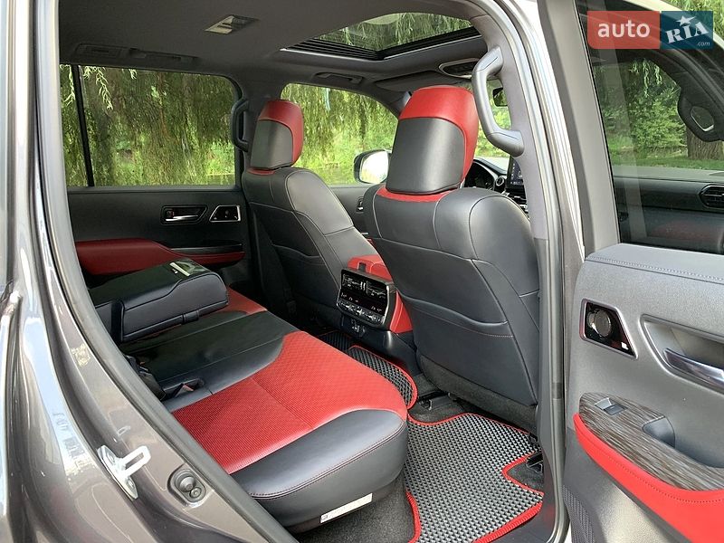 Фото Toyota Land Cruiser з оголошення AUTO.RIA