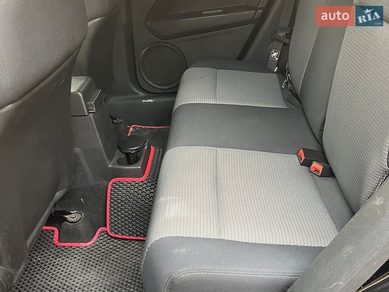 Фото Dodge Caliber з оголошення AUTO.RIA