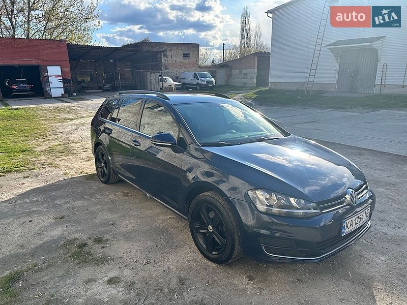 Фото Volkswagen Golf з оголошення AUTO.RIA