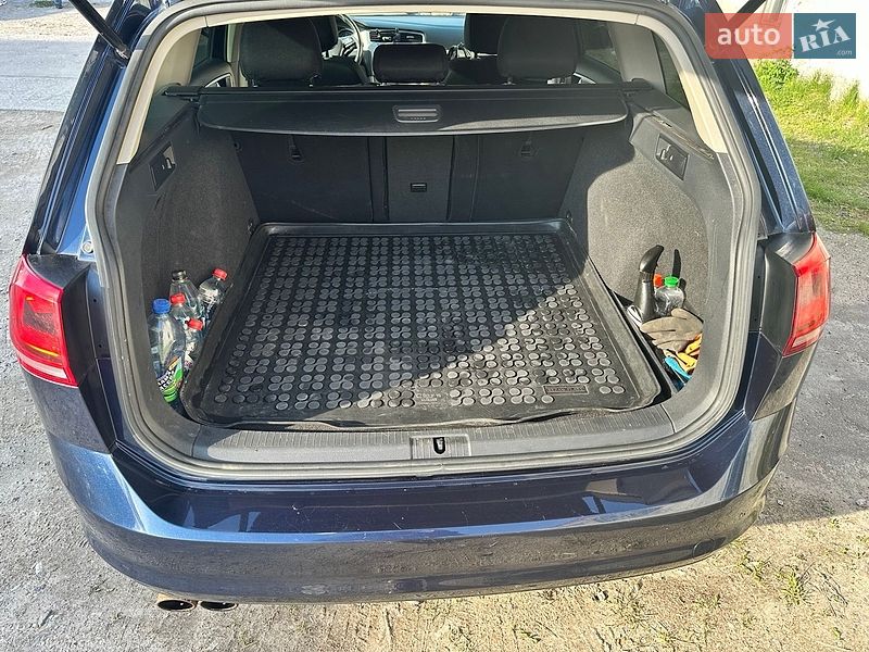 Фото Volkswagen Golf з оголошення AUTO.RIA