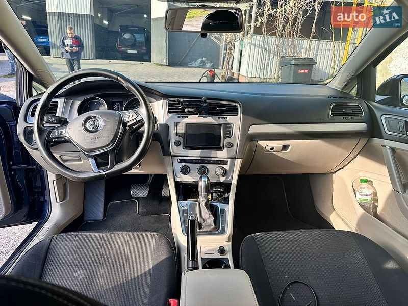 Фото Volkswagen Golf з оголошення AUTO.RIA