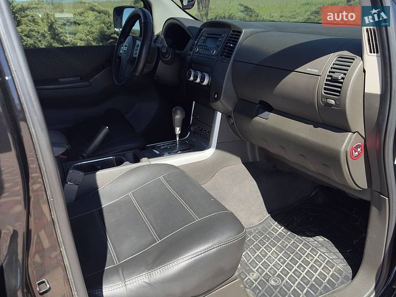 Фото Nissan Pathfinder з оголошення AUTO.RIA