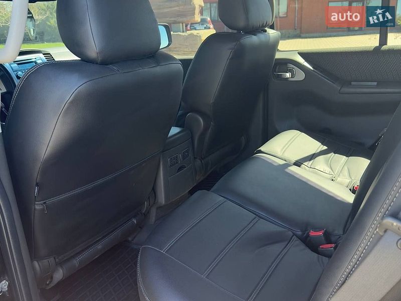 Фото Nissan Pathfinder з оголошення AUTO.RIA
