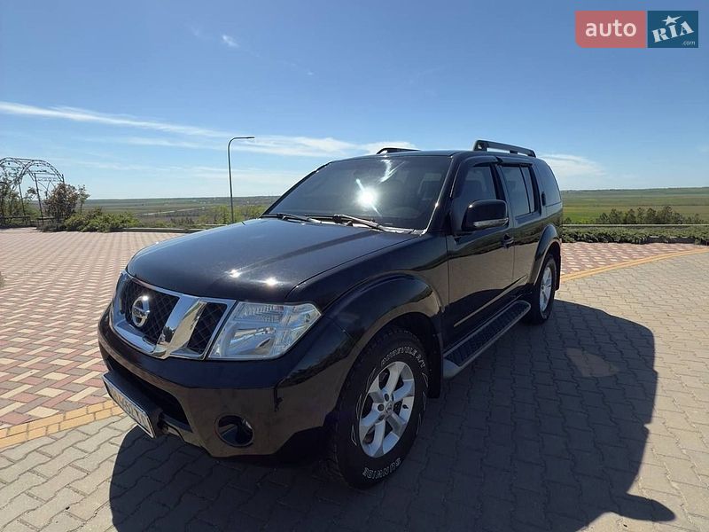 Фото Nissan Pathfinder з оголошення AUTO.RIA