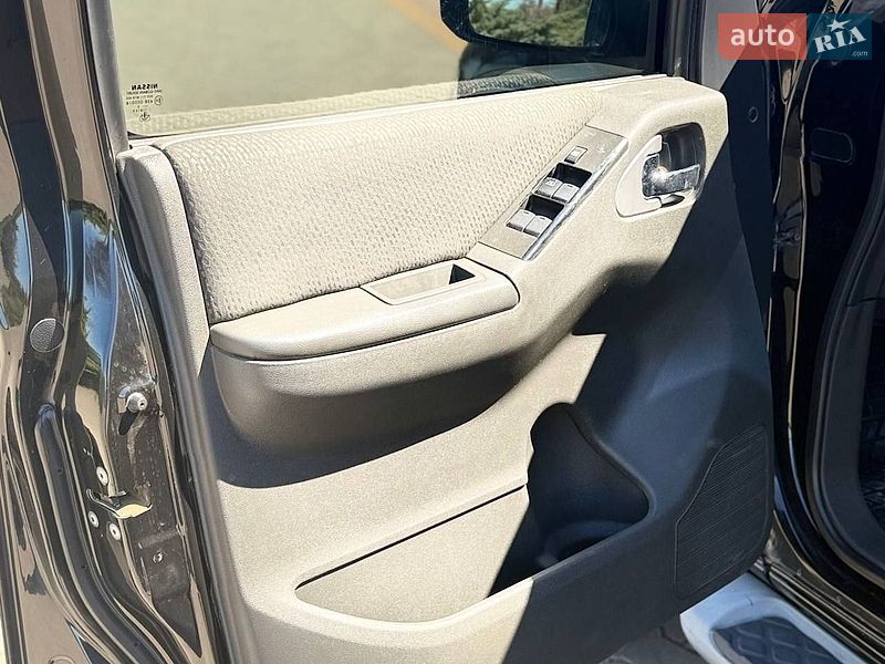 Фото Nissan Pathfinder з оголошення AUTO.RIA