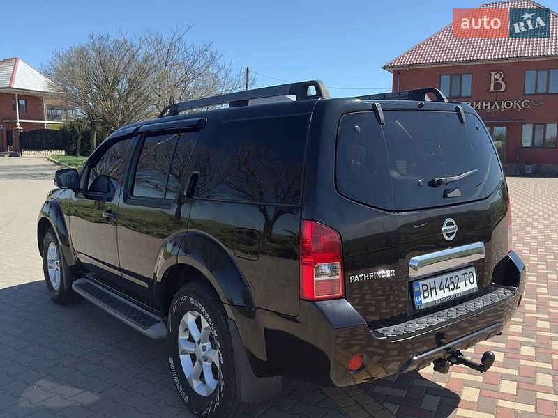 Фото Nissan Pathfinder з оголошення AUTO.RIA