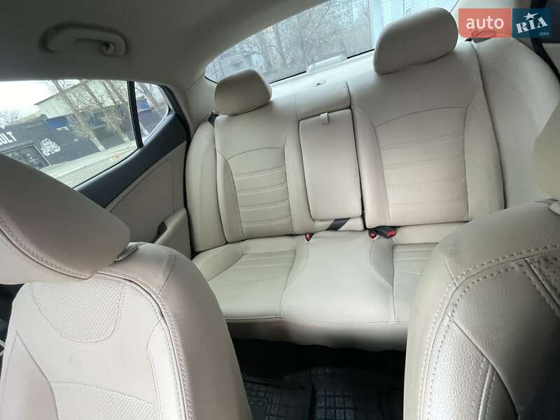 Фото Kia Optima з оголошення AUTO.RIA