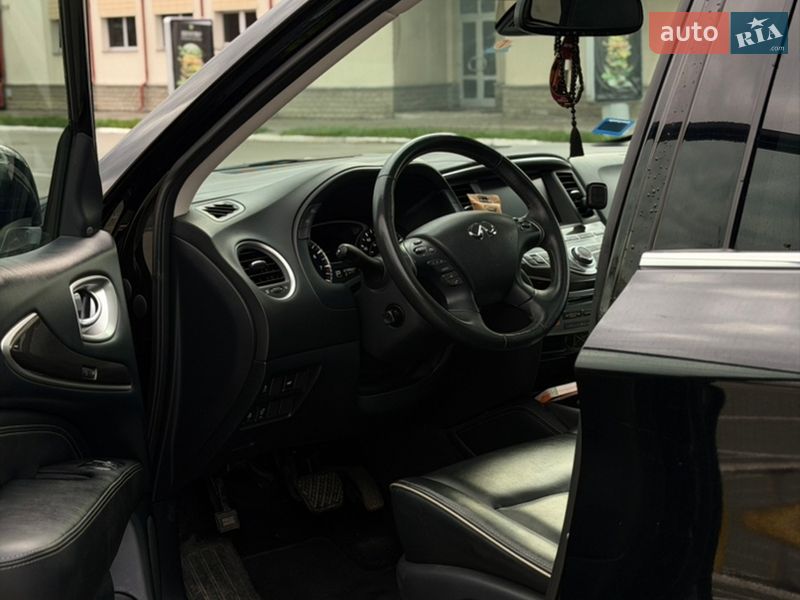 Фото Infiniti QX60 з оголошення AUTO.RIA