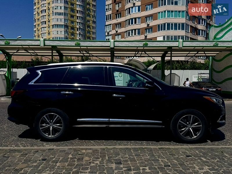 Фото Infiniti QX60 з оголошення AUTO.RIA
