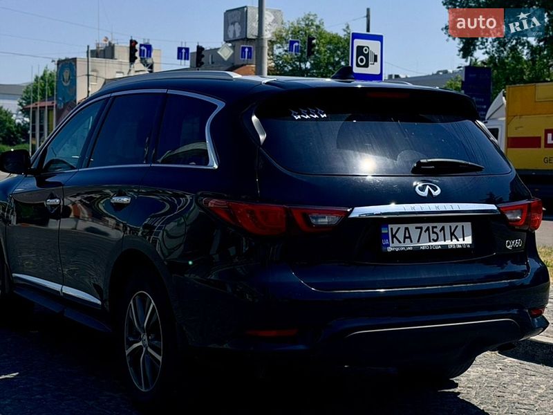 Фото Infiniti QX60 з оголошення AUTO.RIA