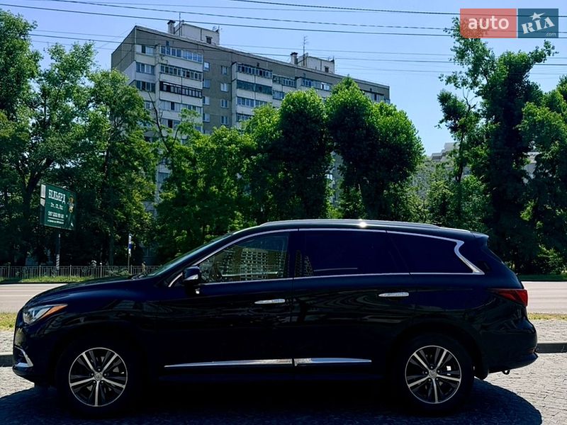 Фото Infiniti QX60 з оголошення AUTO.RIA