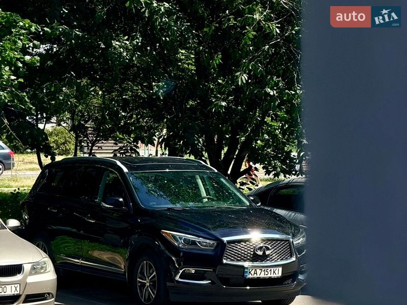 Фото Infiniti QX60 з оголошення AUTO.RIA