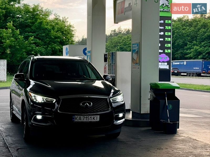 Фото Infiniti QX60 з оголошення AUTO.RIA
