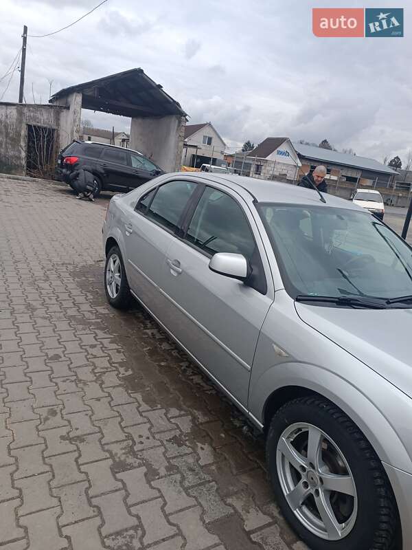 Фото Ford Mondeo з оголошення AUTO.RIA