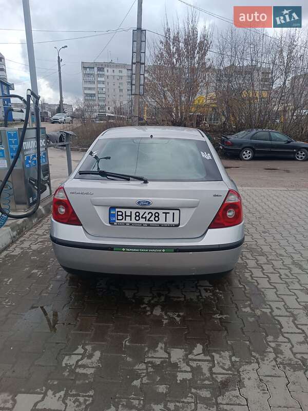 Фото Ford Mondeo з оголошення AUTO.RIA