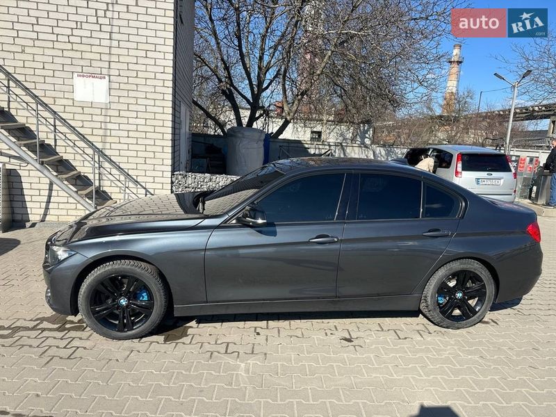 Фото BMW 3 Series з оголошення AUTO.RIA