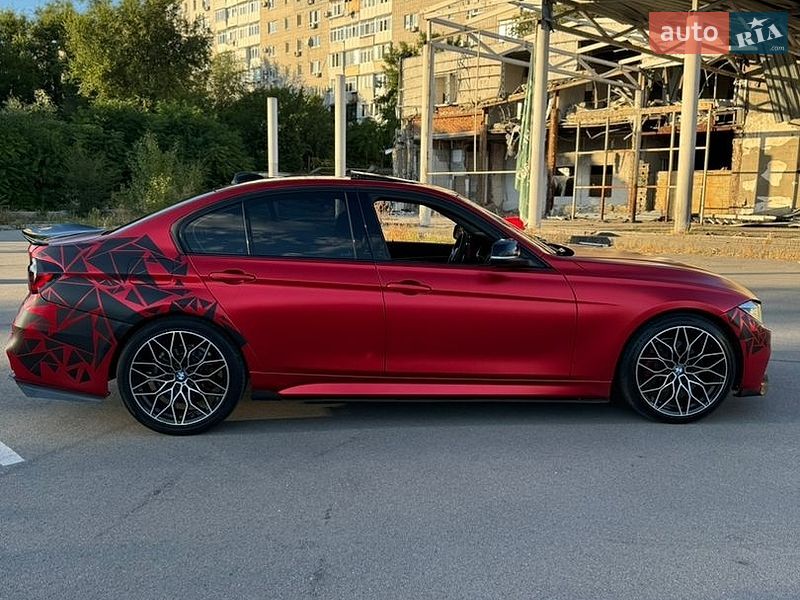 Фото BMW 3 Series з оголошення AUTO.RIA