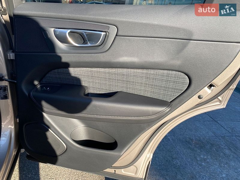 Фото Volvo XC60 з оголошення AUTO.RIA