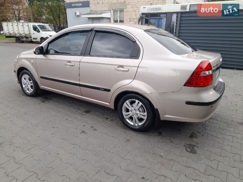 Фото Chevrolet Aveo з оголошення AUTO.RIA