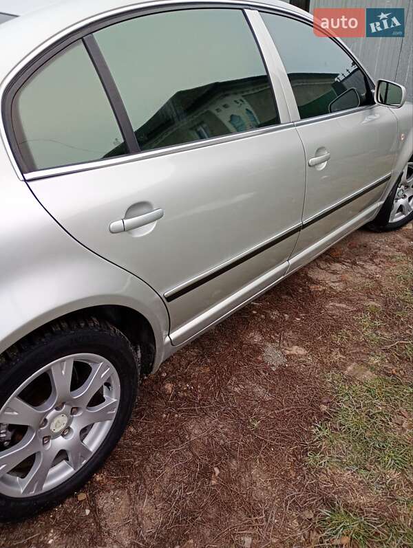 Фото Skoda Superb з оголошення AUTO.RIA