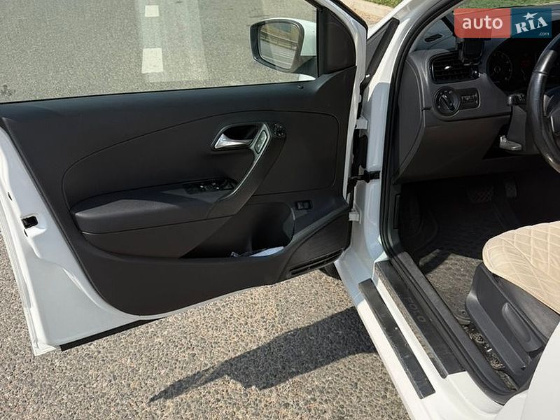 Фото Volkswagen Polo з оголошення AUTO.RIA
