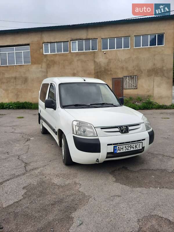 Фото Peugeot Partner з оголошення AUTO.RIA