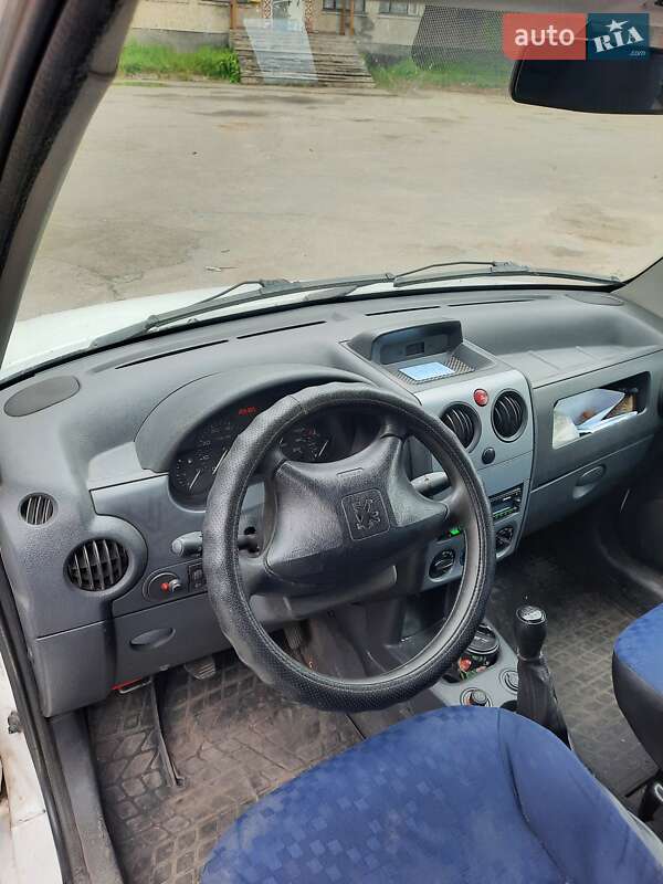 Фото Peugeot Partner з оголошення AUTO.RIA