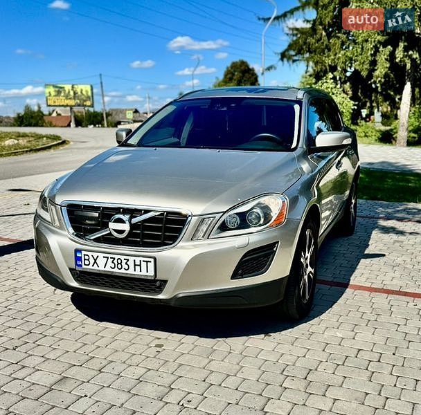 Фото Volvo XC60 з оголошення AUTO.RIA