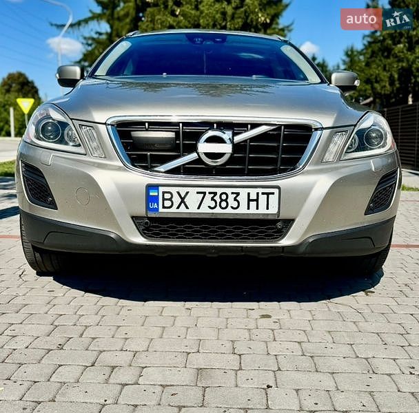 Фото Volvo XC60 з оголошення AUTO.RIA