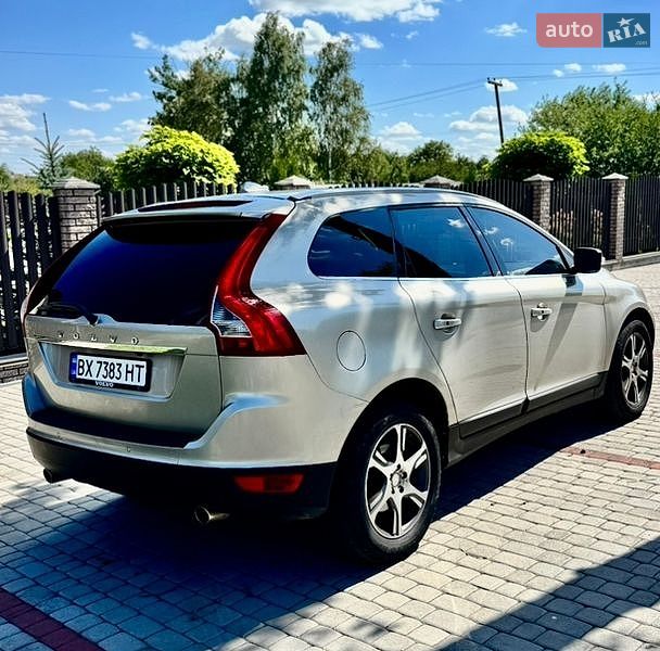 Фото Volvo XC60 з оголошення AUTO.RIA