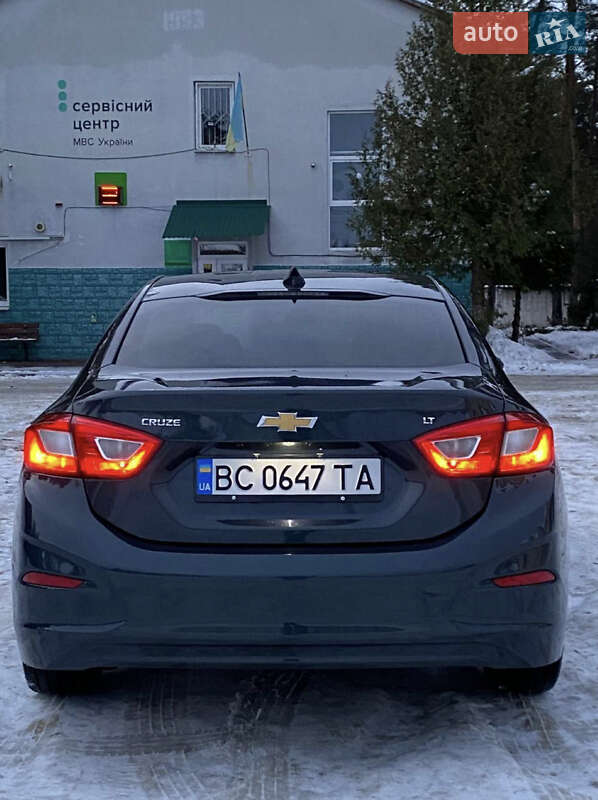 Фото Chevrolet Cruze з оголошення AUTO.RIA