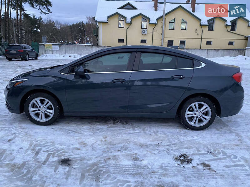 Фото Chevrolet Cruze з оголошення AUTO.RIA