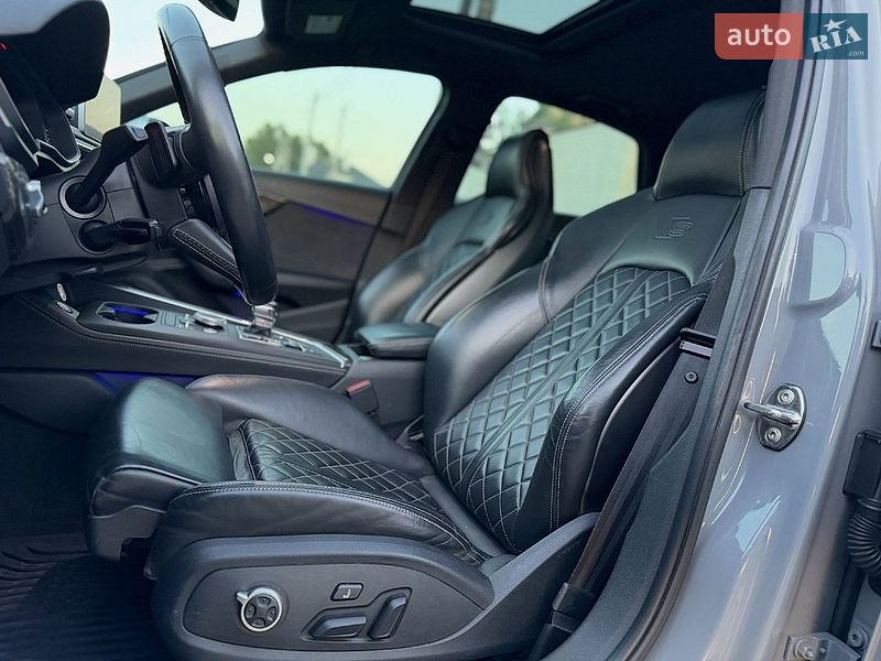 Фото Audi S4 з оголошення AUTO.RIA