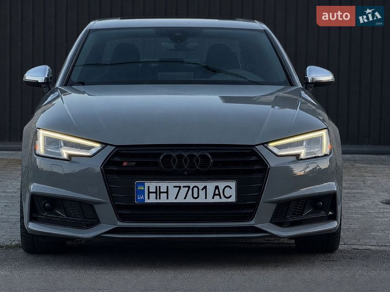 Фото Audi S4 з оголошення AUTO.RIA